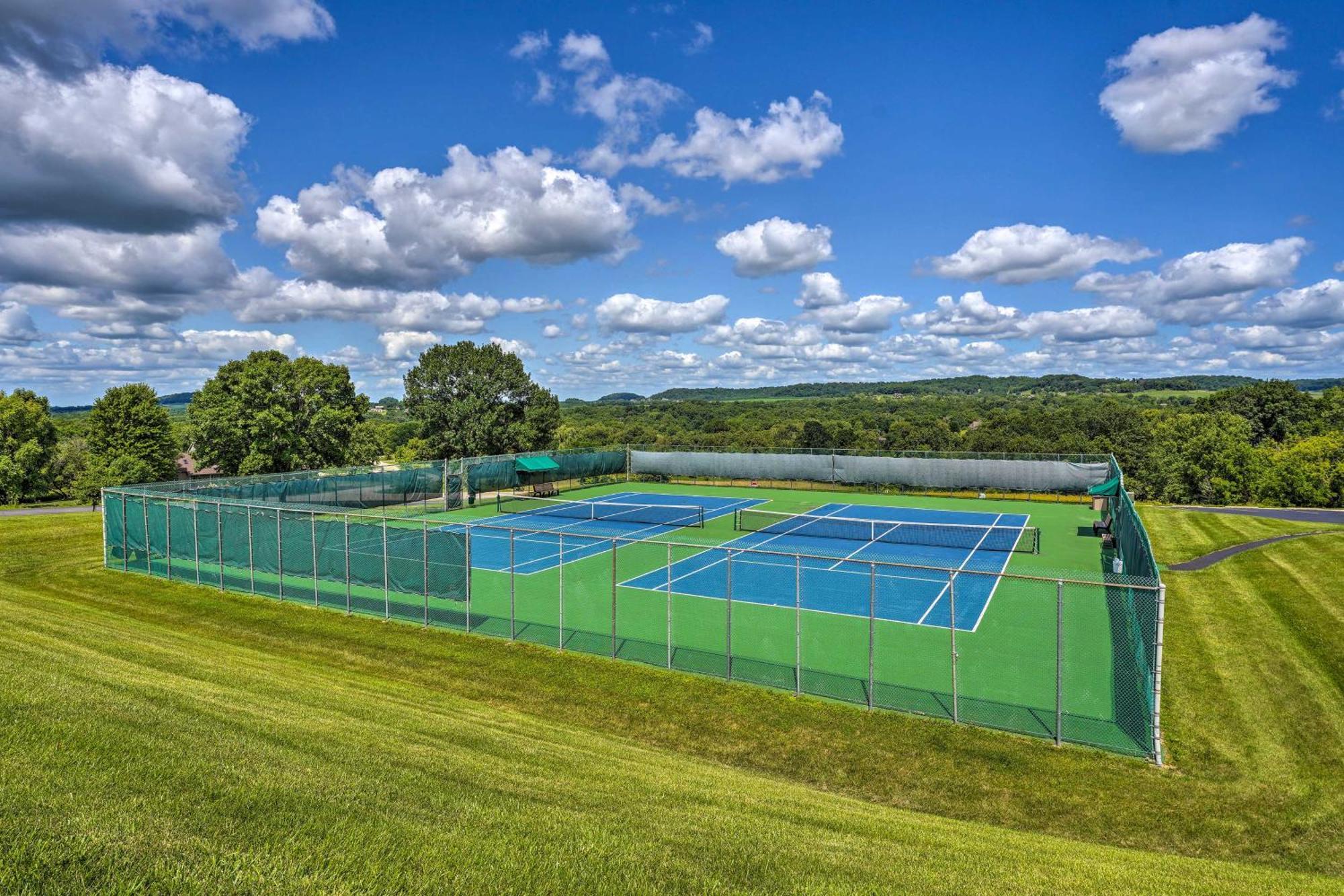 Family-Friendly Galena Rental Golf Course Access! 外观 照片